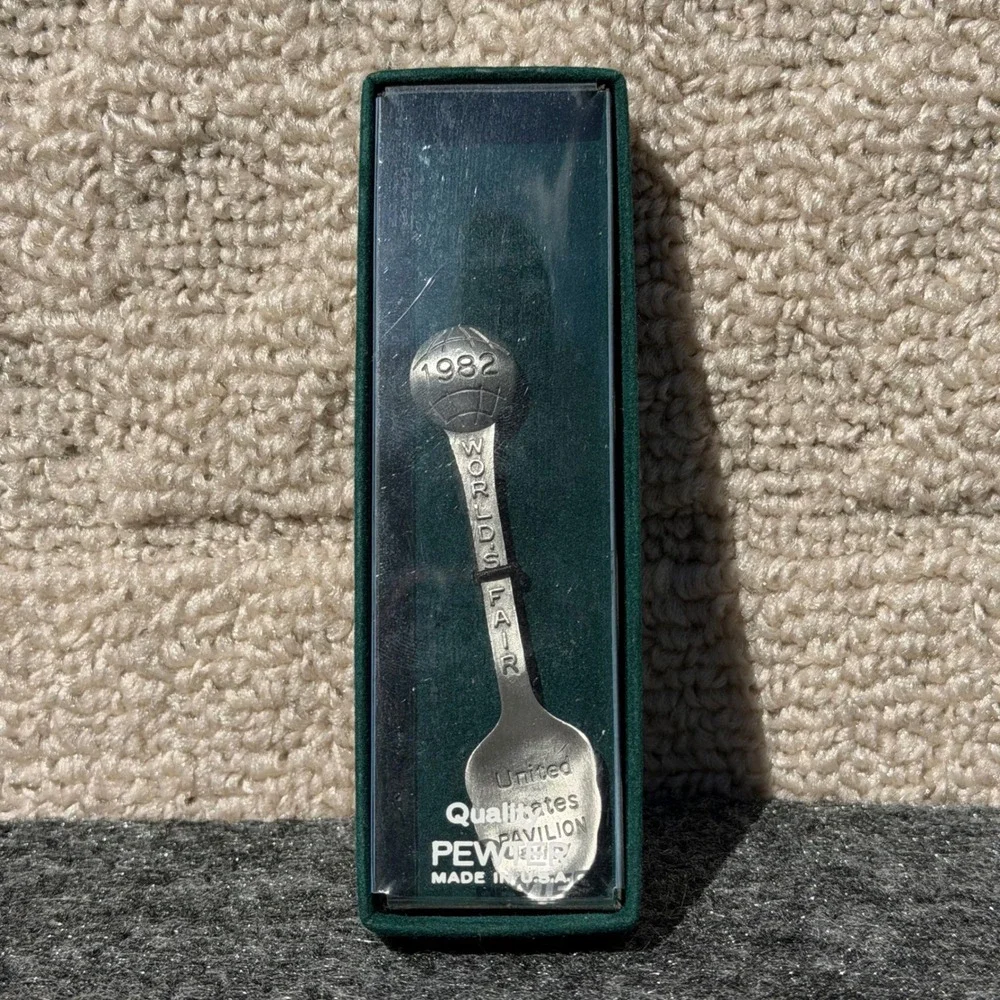Vintage 1982 Worlds Fair United States Pavilion Pewter Souvenir Spoon in Box